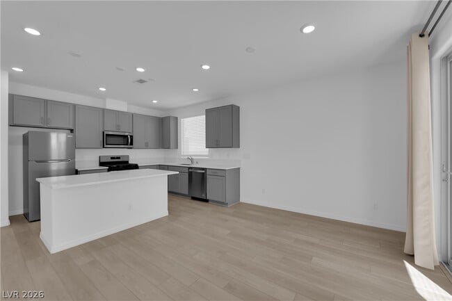 Building Photo - 5925 Obsidian Sky Ave