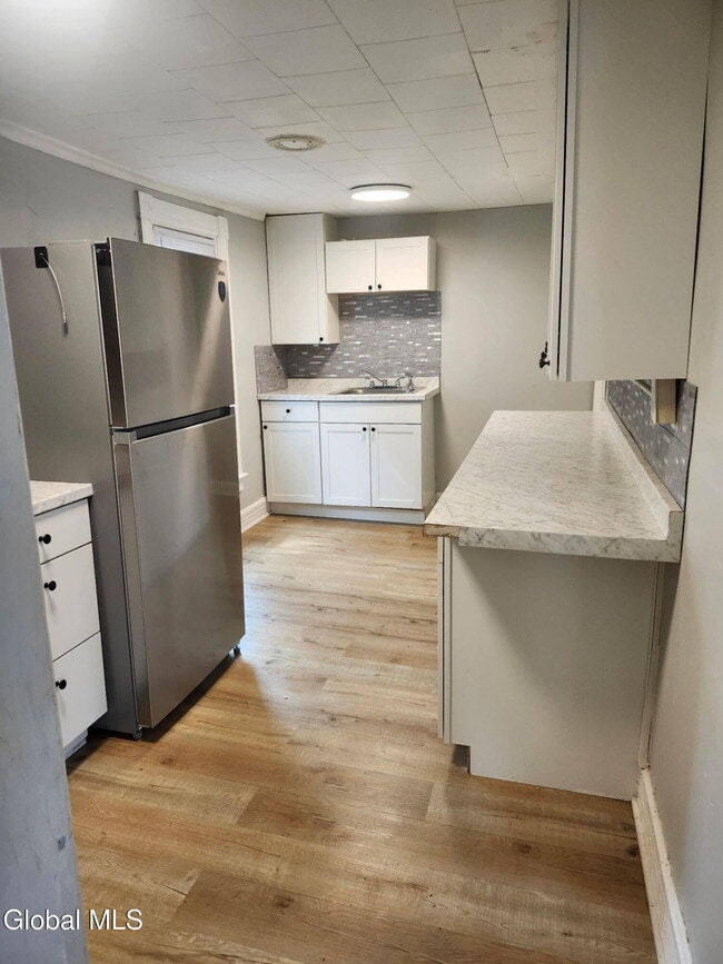 Building Photo - 20 Baldwin Ave