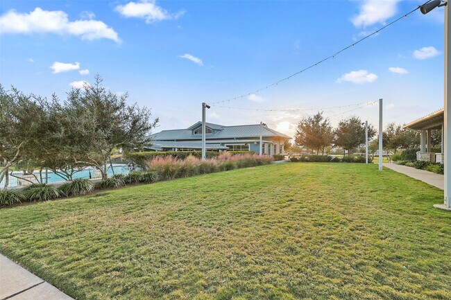 Building Photo - 5511 Orangery Ln