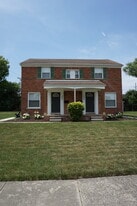 Building Photo - 340 Parkview Dr