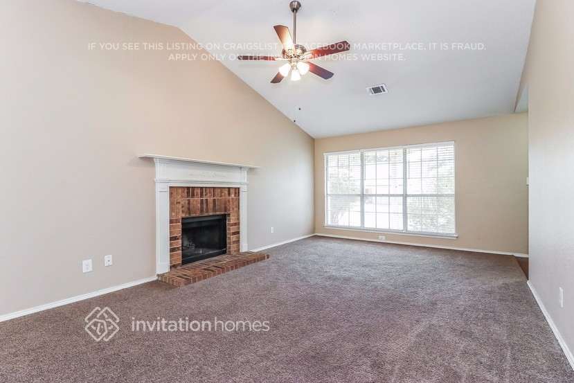 Building Photo - 4136 Hathaway Dr