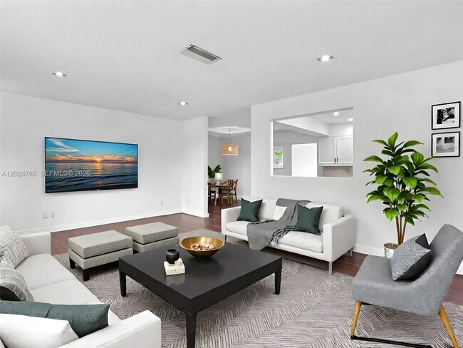 Building Photo - Southwest 42nd Terrace, Fort Lauderdale, FL 33314 - 3 BR 2 BA single-family home