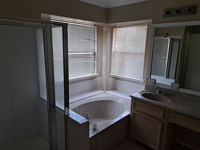 Building Photo - 14211 Torrey Vista Dr