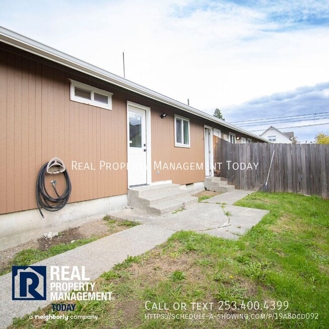 Building Photo - 1202 S 54th St