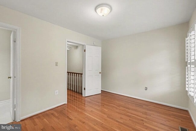 Building Photo - 15067 Maple Glen Ct