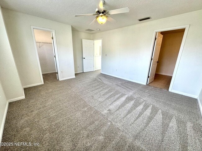 Building Photo - 1500 Calming Water Dr