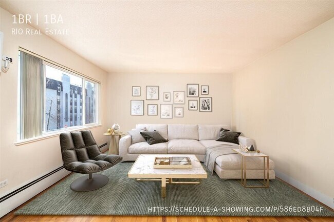 Building Photo - 910 N Washington St