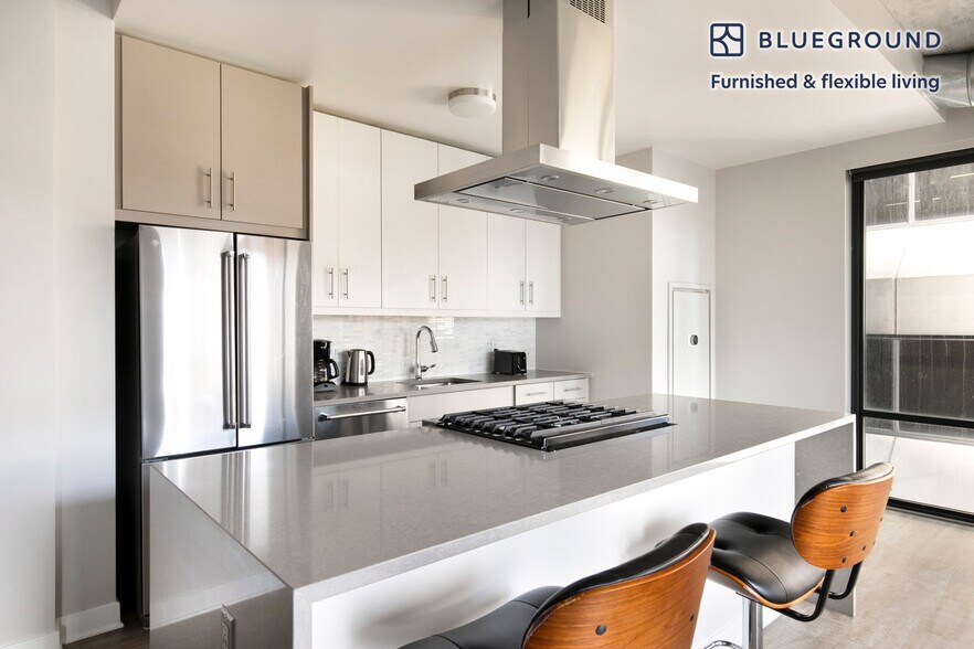 Building Photo - 423 E Ohio St