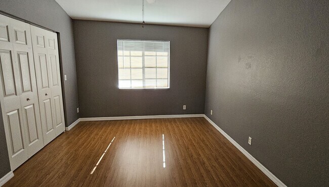 Building Photo - 2 Bedroom Townhouse in Cypress Landing – Available Now! $500 off of FIRST month's rent!