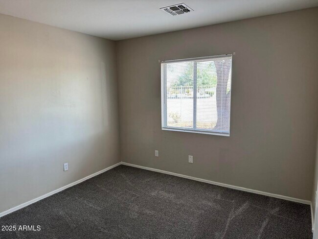 Building Photo - 12502 W Charter Oak Rd