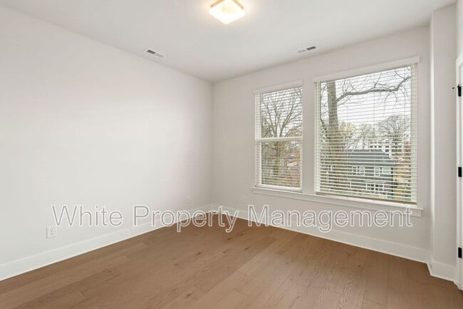 Building Photo - 5019 York Park Ln