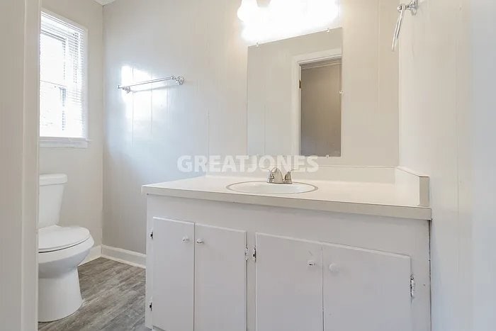 Building Photo - 5511 N Main St