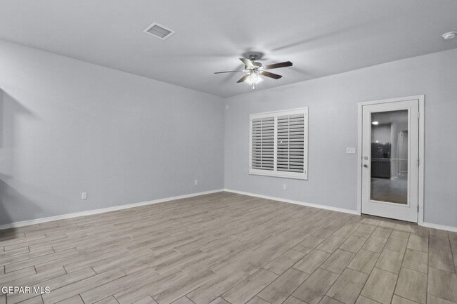 Building Photo - 12257 Desert Vista Ave