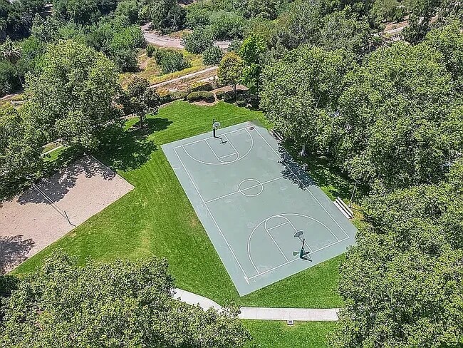 Building Photo - 12021 Falcon Crest Way
