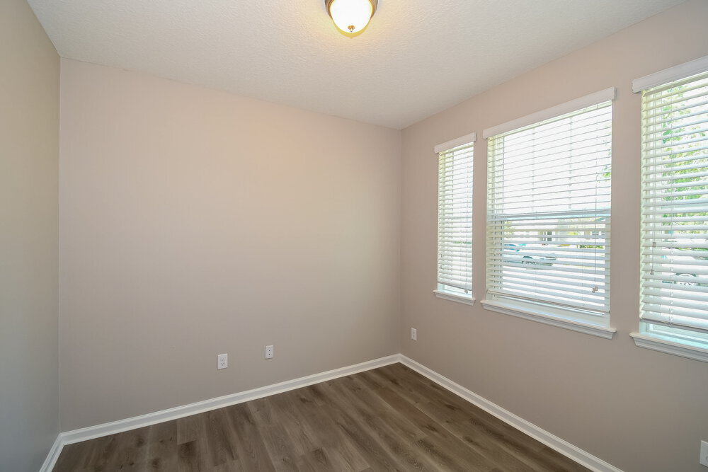 Building Photo - 452 Vineyard Ln