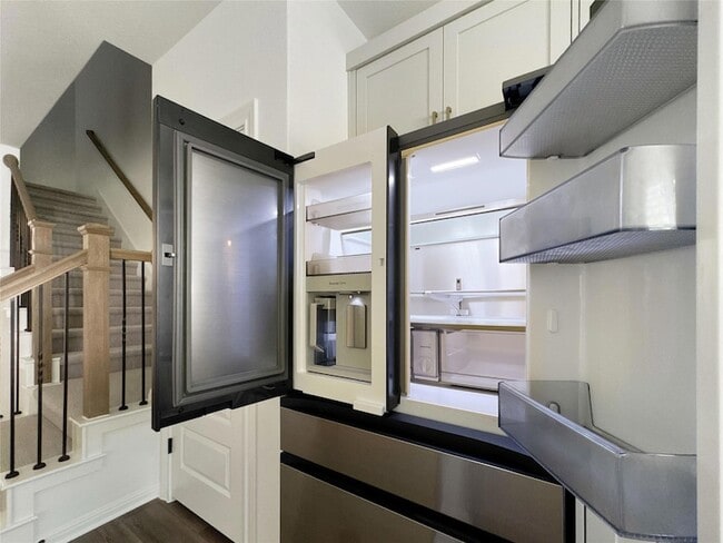 Building Photo - 2725 Woodall Dr