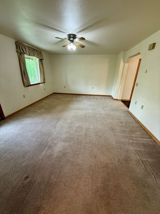 Building Photo - 2586 Stellar Way
