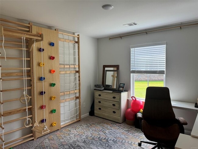 Building Photo - 424 Kohn Dr