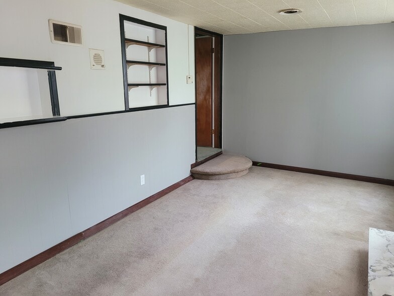 Building Photo - 10455 Big Bend Rd