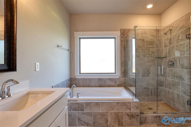 Building Photo - 115 Rio Grande Wy