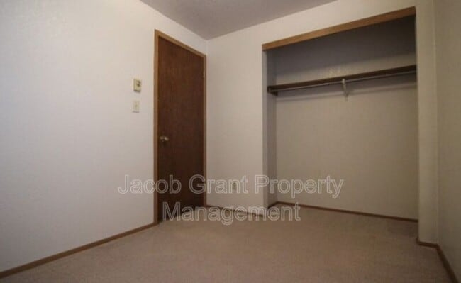 Building Photo - 5029 Walker Ave