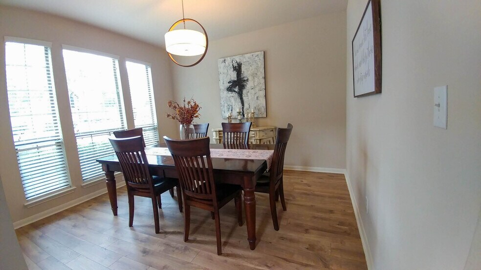 Building Photo - 7220 Moon Rock Rd