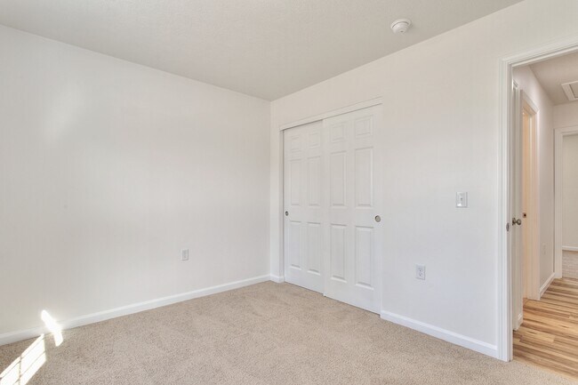 Building Photo - 1059 Waynoka Dr