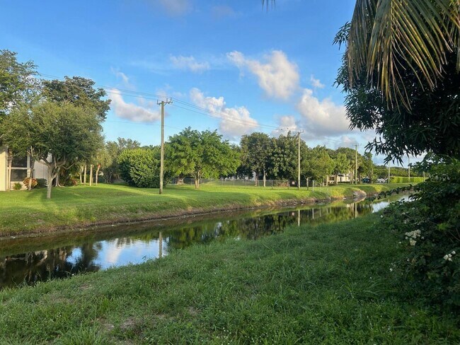 Building Photo - 10084 Boynton Pl Cir