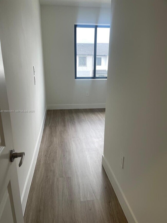 Building Photo - 18988 SW 344th Terrace