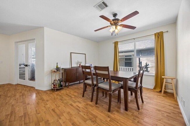 Building Photo - 2011 Harvest Moon Dr