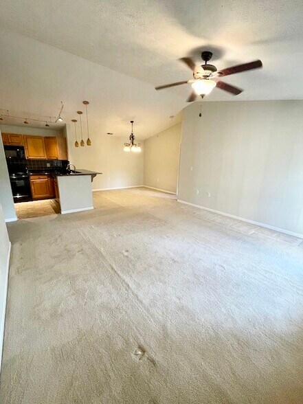 Family room - 6401 Cameron Ln