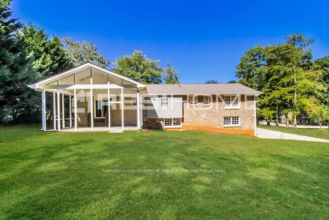 Building Photo - 6195 Cowan Mill Rd