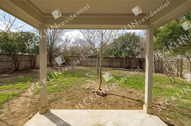 Building Photo - 1208 Dillon Lake Bend