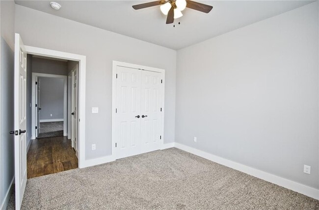 Building Photo - 211 Alder St