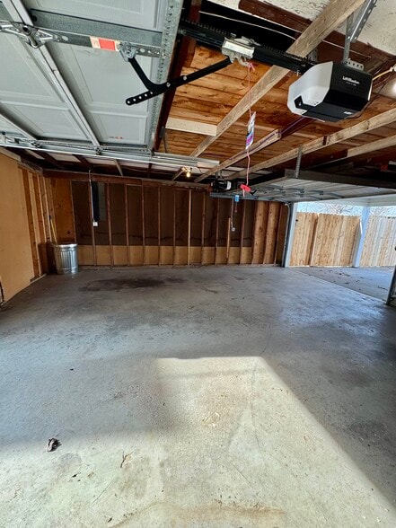 Building Photo - 317 2nd Ave