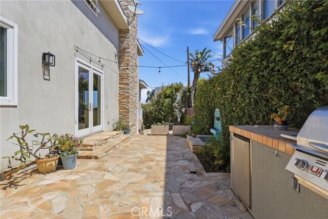 Building Photo - 628 Via Monte Doro