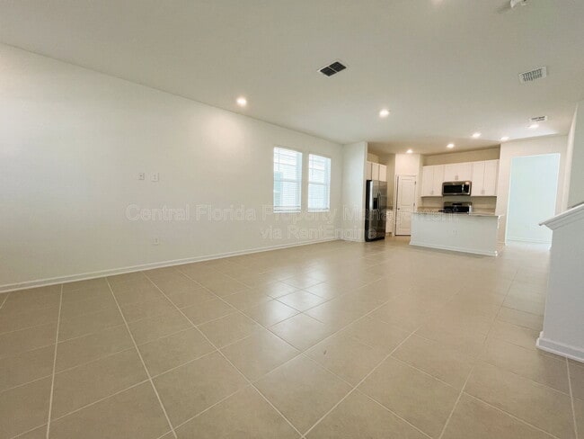 Building Photo - 2080 Rider Rain Ln
