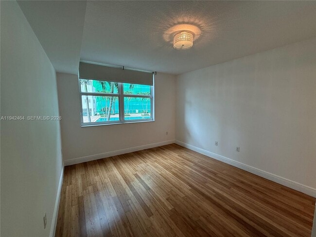 Building Photo - 31 SE 5th St