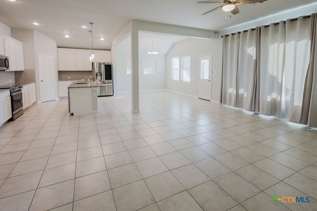 Building Photo - 632 Ridge Meadow Dr