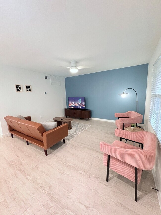 Building Photo - 1317 Newning Ave