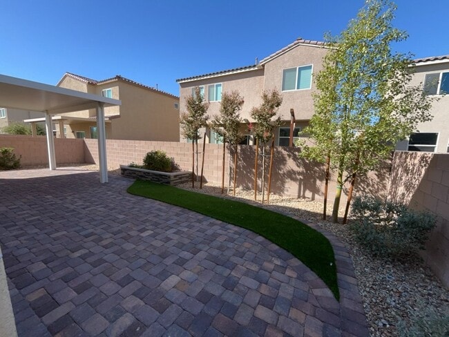 Building Photo - 2122 Bethesda Fountain Rd