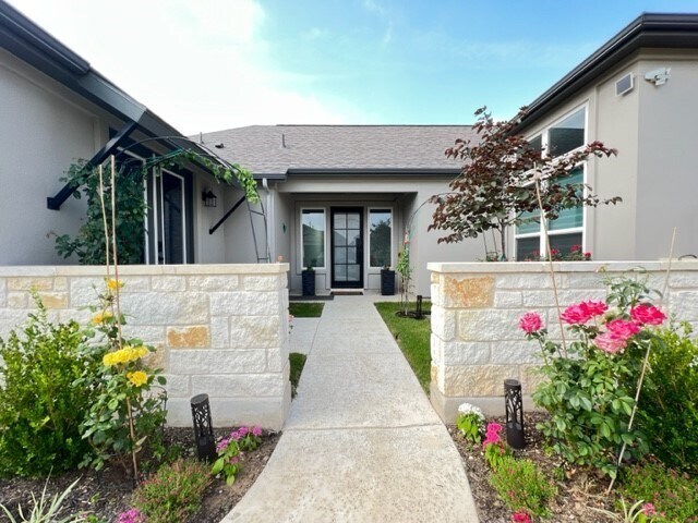 Building Photo - Elegant lifestyle at a great price in Roun...