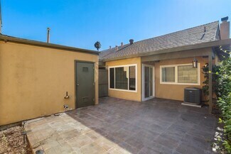Building Photo - 10559 Westonhill Dr