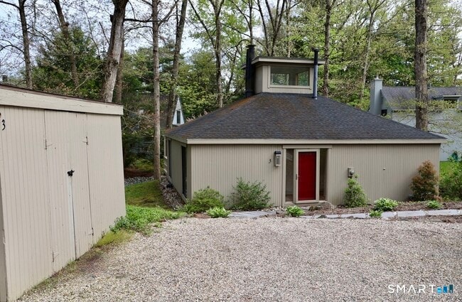 Building Photo - 3 Edgewood Cir