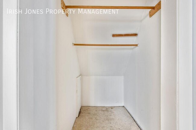 Building Photo - 194 Central Ave