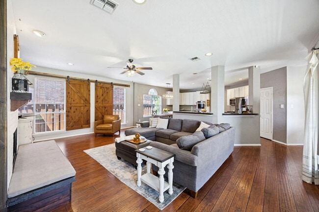 Building Photo - 2716 Royal Troon Dr