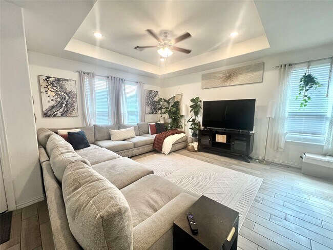 Building Photo - 31311 Horseshoe Meadow Bend Ln