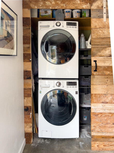 Washer and Dryer - 301 Broadway St