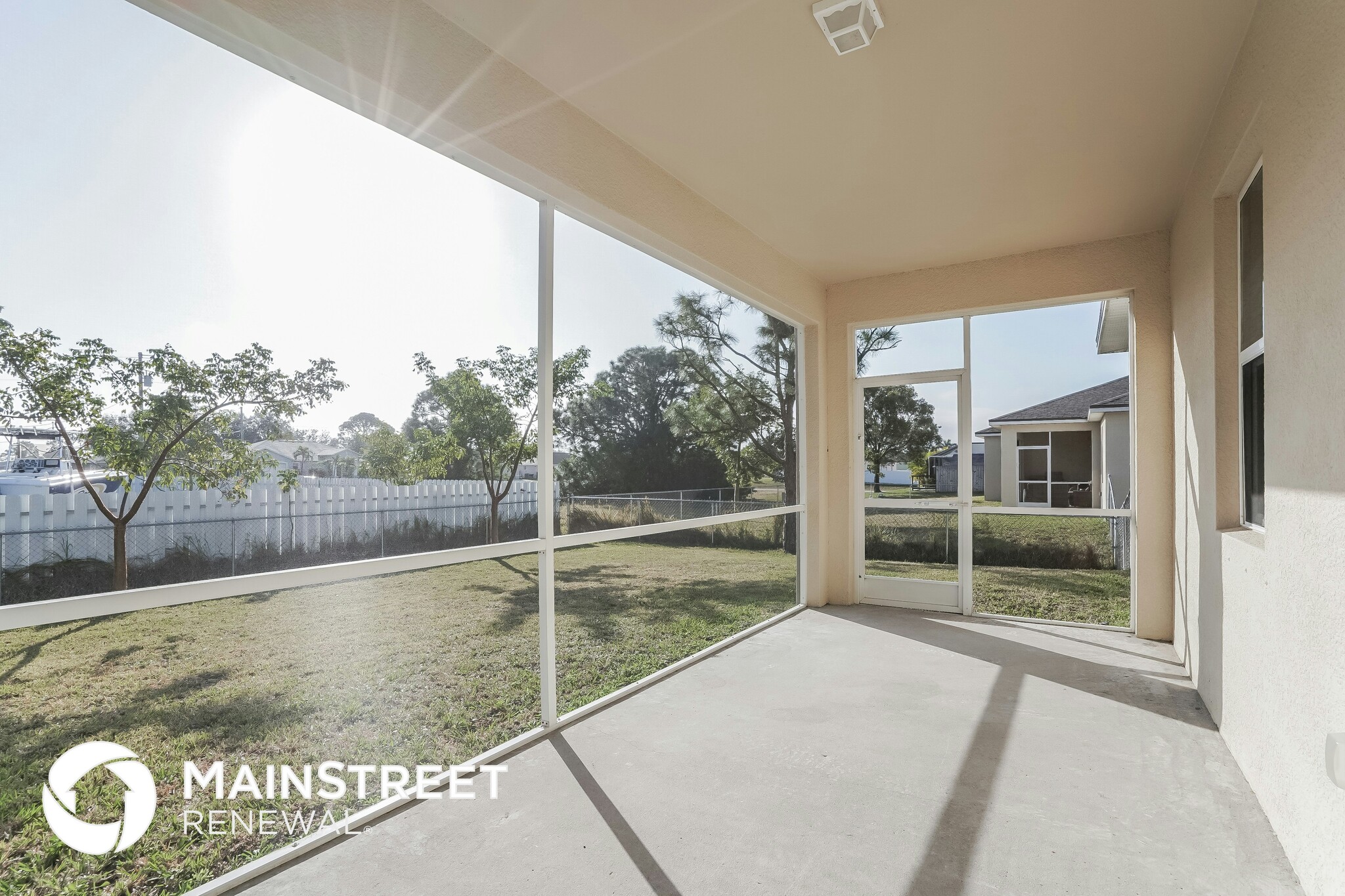 Building Photo - 1137 NW 19th Ave