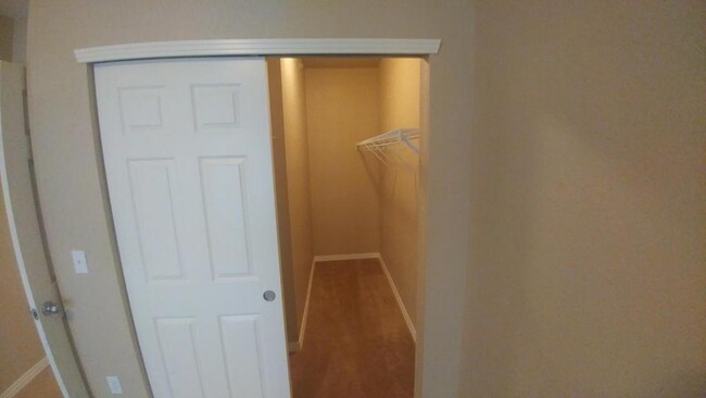 Building Photo - 9463 Ashbury Cir #203